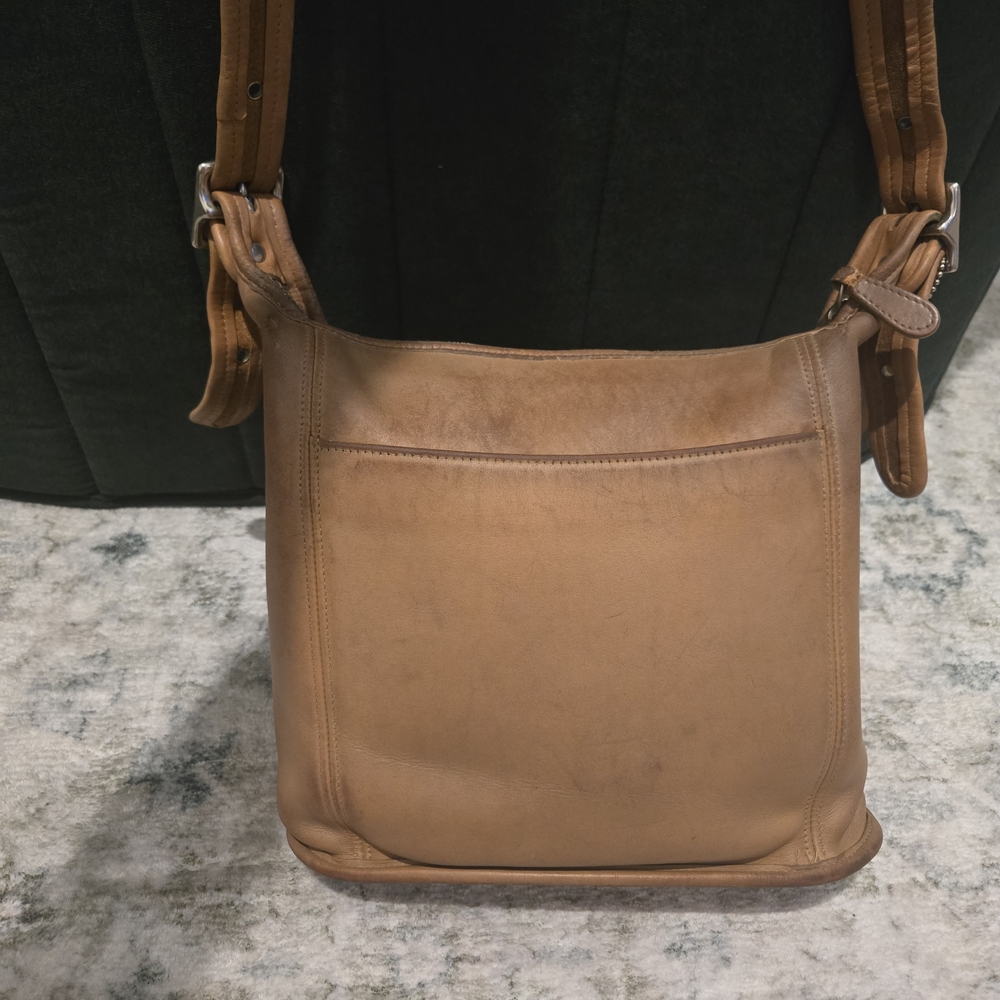 Vintage Coach Tan Leather Crossbody Bag